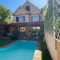 Venta de casa en condominio General Blanche Las Condes Santiago